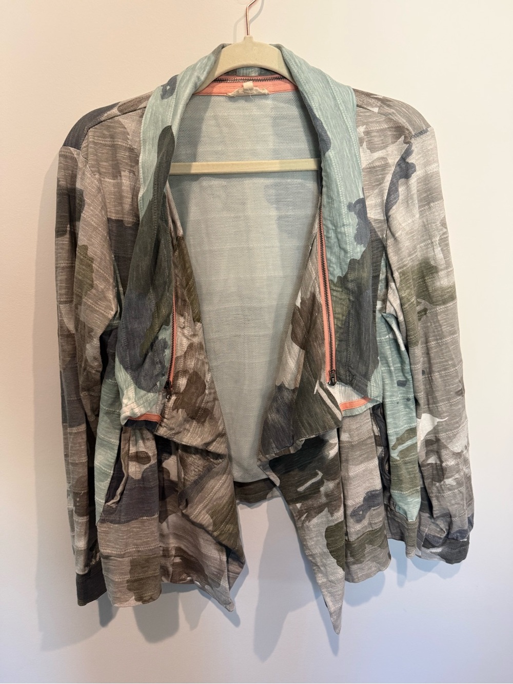 Lightweight Camouflage Open-Front Jacket - Green/Gray. Mystree Size Large